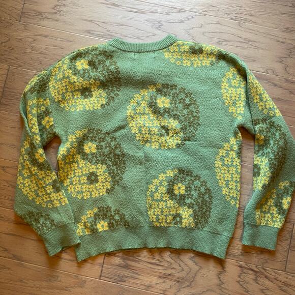 Witty Fox green peace sign crew neck sweater medium - Picture 3 of 5